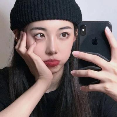 燕子与鹦鹉